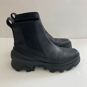 Sorel women’s chunky leather boots